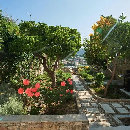 House Gajarda Villa