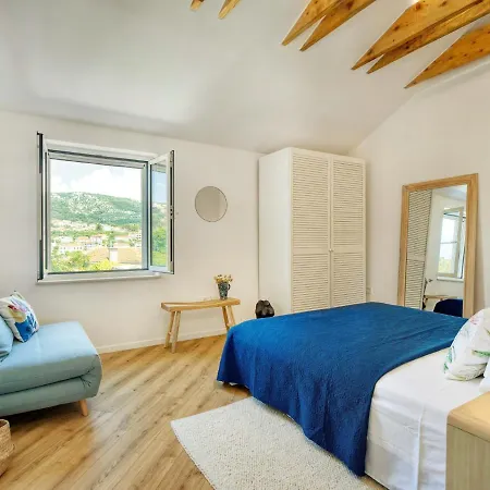 Villa House Gajarda