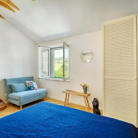 House Gajarda Rab Town